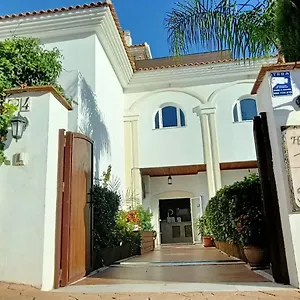 2* Hotel La Luna Blanca